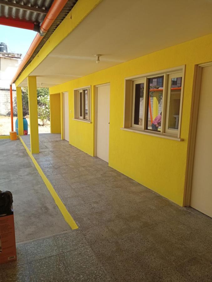 Hostal The Friends Panajachel Exterior photo
